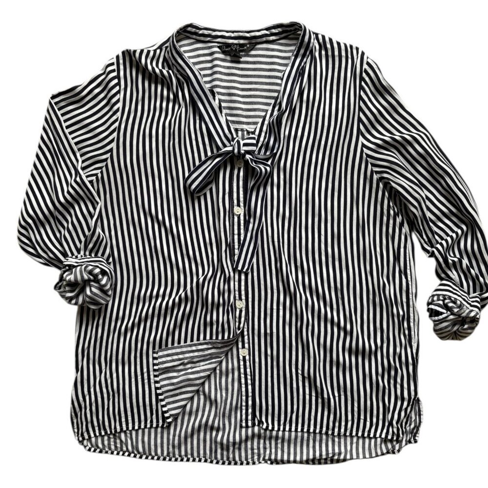 Womens Tie Front Button Down Blouse Size L